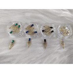 Dije geometrico Fantasy nails