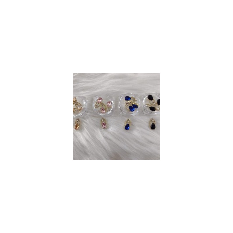 Dijes ovalados Fantasy nails